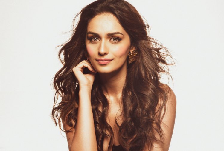 Manushi chhillar