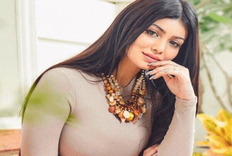 Ayesha Takia