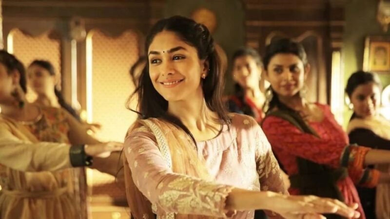 बाहुबली: बिफोर द बिगनिंग